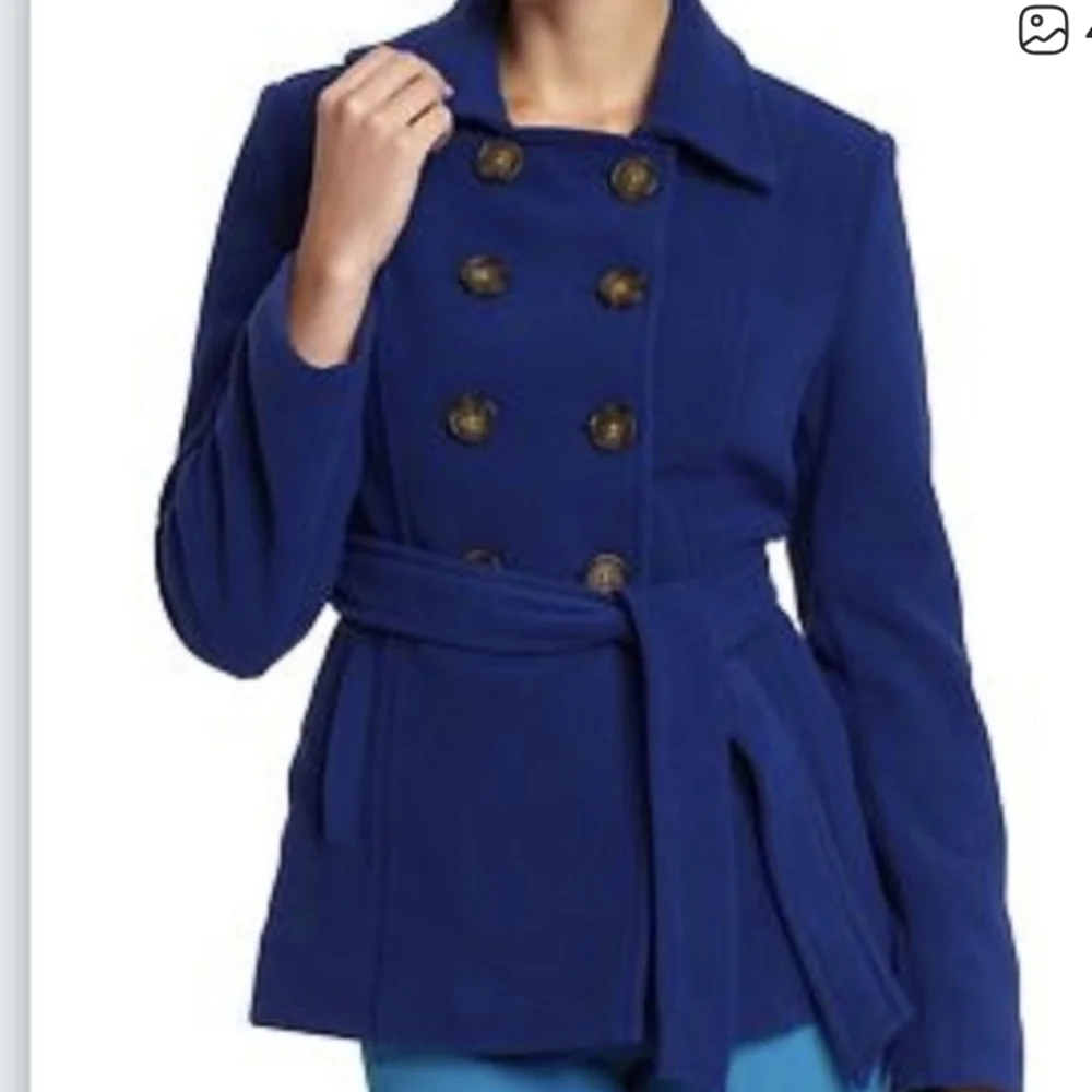 Old Navy Coat. - Picture 2 of 10